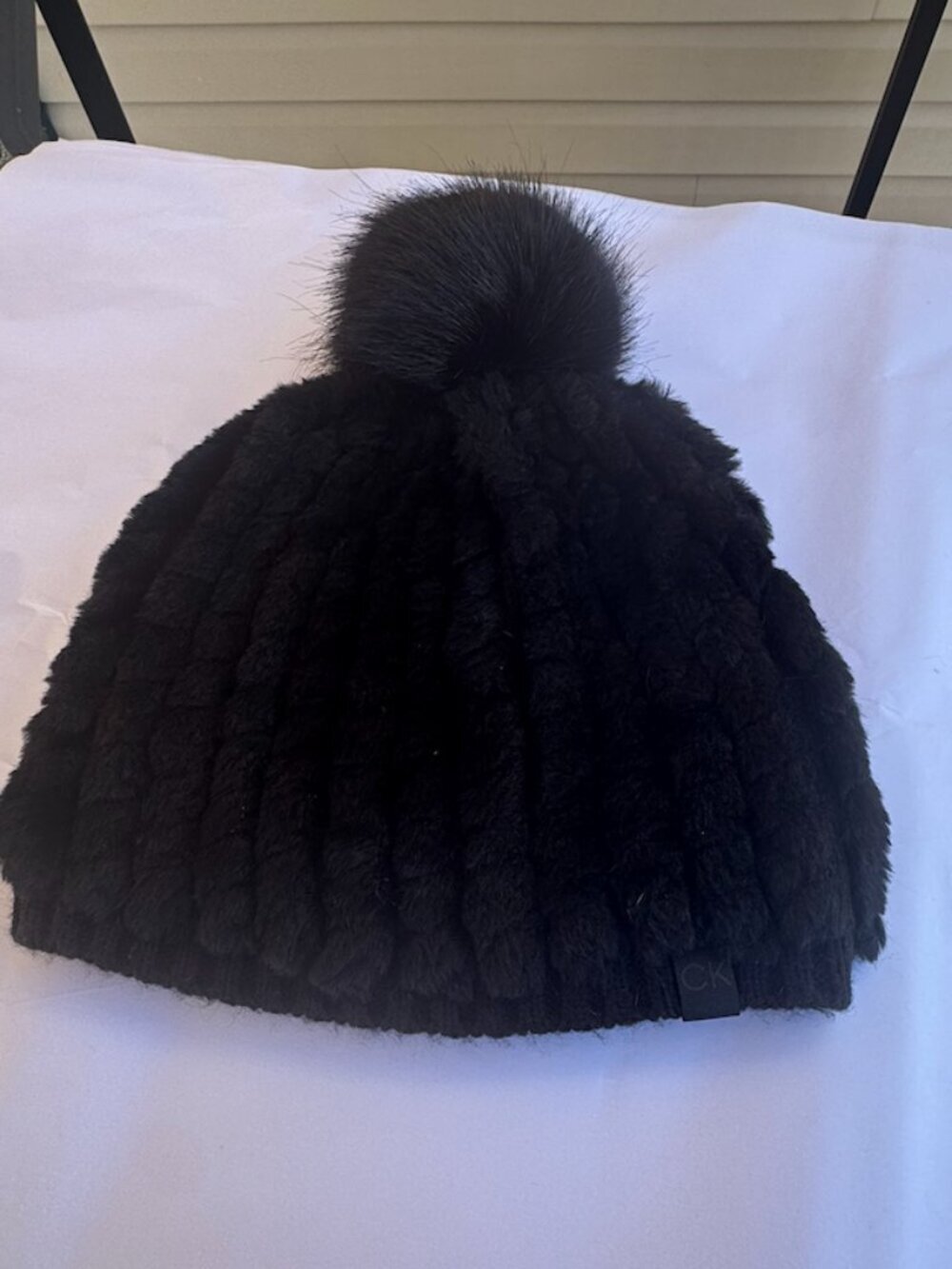 Calvin Klein Black Pom Pom Beanie Hat - Black O/S (B34) - Picture 6 of 7